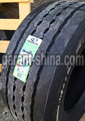 Ling Long R-T30 (прицепная) 385/55 R22.5 160K 20PR - Фото реальной шины с этикеткой вблизи